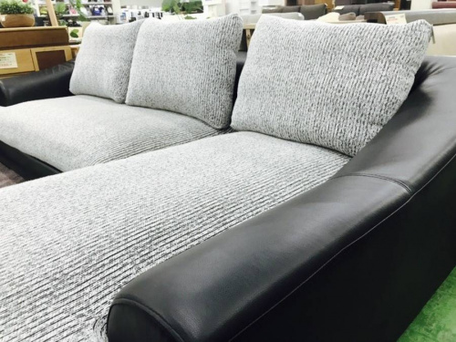 家具・インテリアのカウチソファー