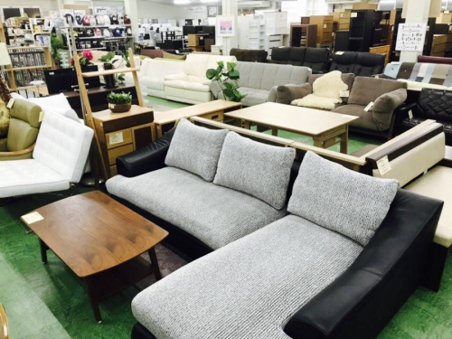 グレーのブラック