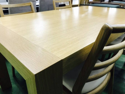 家具・インテリアのダイニング