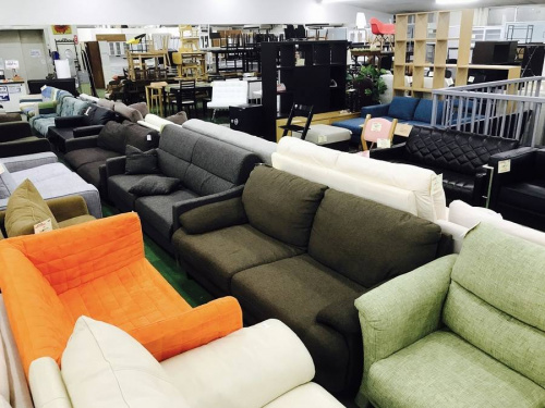 IDCのリクライニングソファ