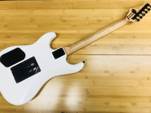 エレキギターのKRAMER