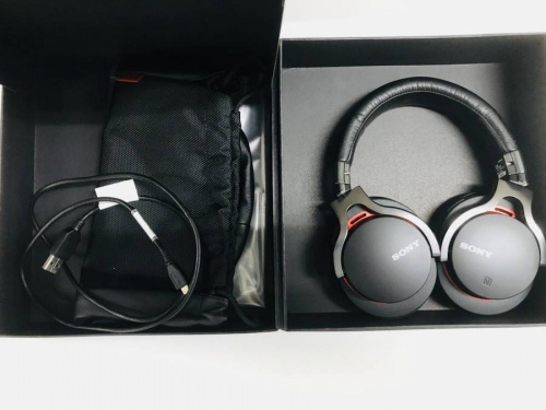 MDR-1RBTのヘッドホン