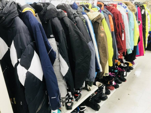 スキーのスノーボード