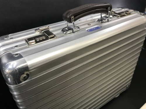 練馬店ブランド・ラグジュアリーのRIMOWA