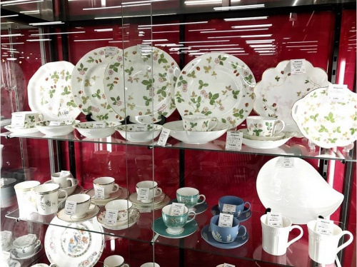 洋食器のWEDGWOOD
