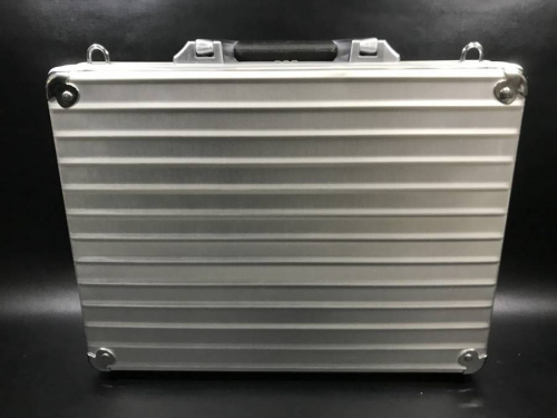 RIMOWAのアタッシュケース