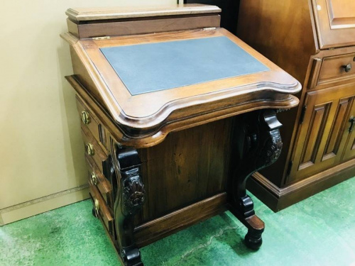 練馬店家具・インテリアのライティングデスク