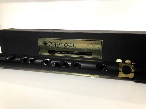 楽器のサックス