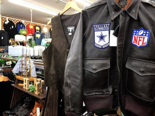 Trickersのシューズ