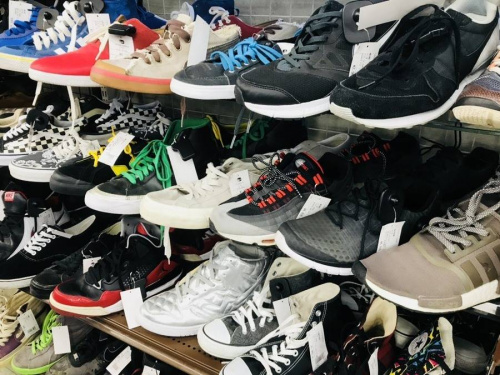 買取強化のシューズ