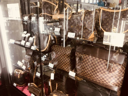 練馬店ブランド・ラグジュアリーのルイヴィトン(LOUIS VUITTON)