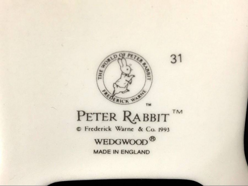WEDGWOODの置時計
