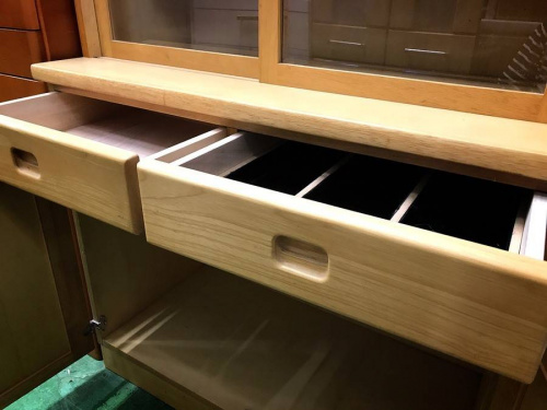 食器棚のkarimoku