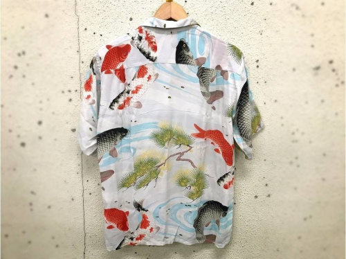 Sun Surfのアロハシャツ