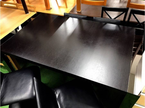 インテリアのダイニングセット