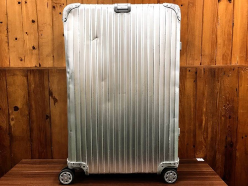 バッグのRIMOWA