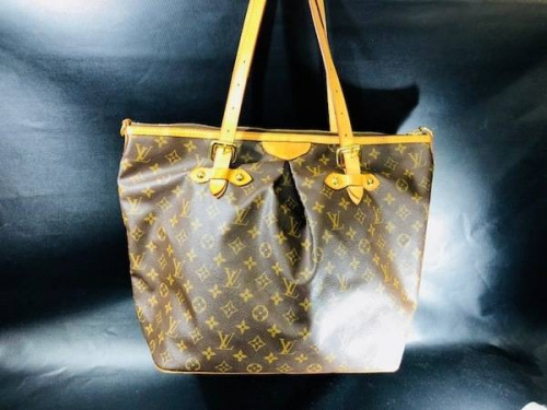板橋　練馬　中野　池袋　ヴィトン　中古　買取のトートバッグ