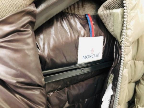 MONCLERのジャケット