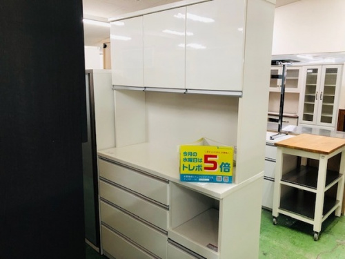 家具のカップボード・食器棚