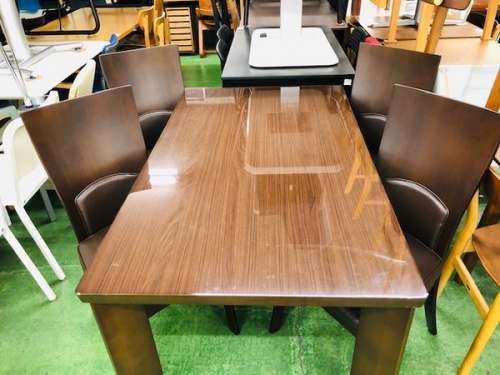 家具のダイニングセット