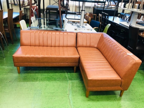 家具のソファ