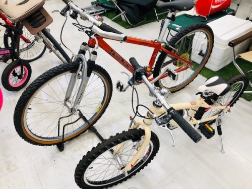 スポーツ用品の自転車