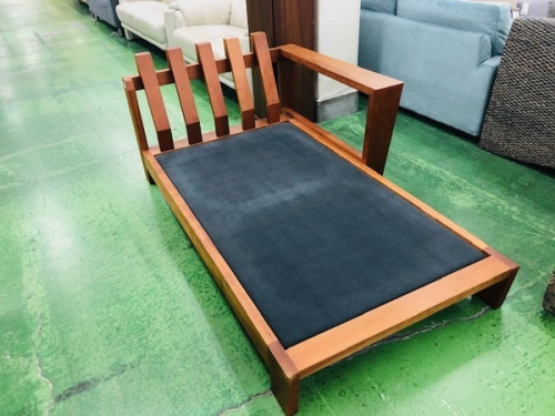 いちおし特選家具のシェーズソファー