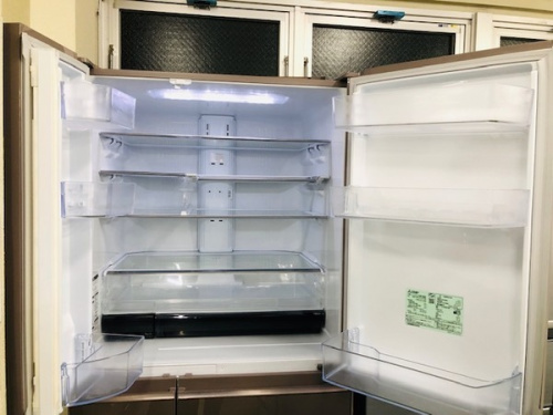 冷蔵庫・6ドア冷蔵庫のファミリータイプ