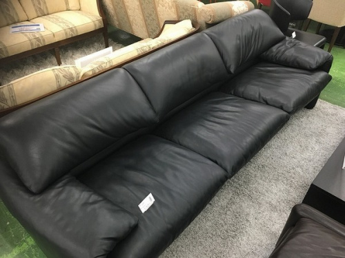家具のソファ