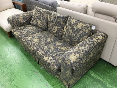 家具のソファ