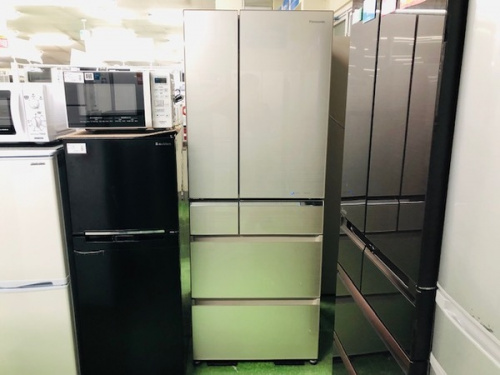 生活家電の冷蔵庫・6ドア冷蔵庫
