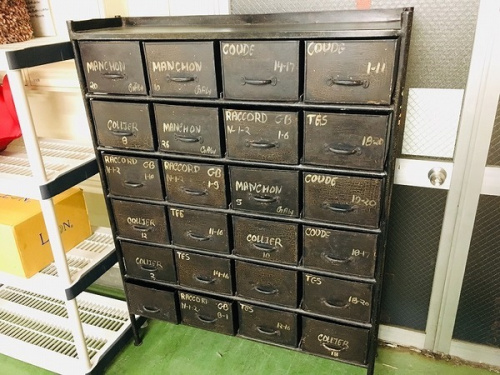 家具のチェスト