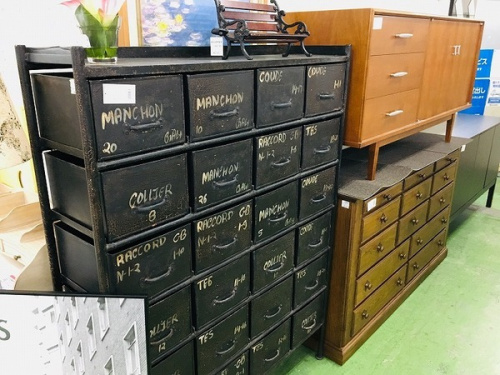 イスのゲーミングチェア