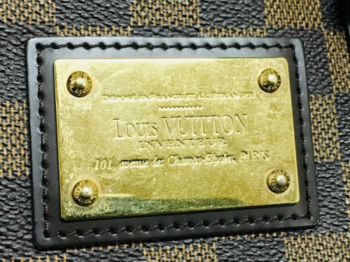 バッグのLOUIS VUITTON