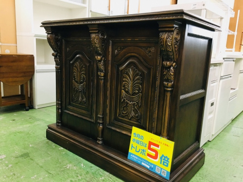 家具のカウンター