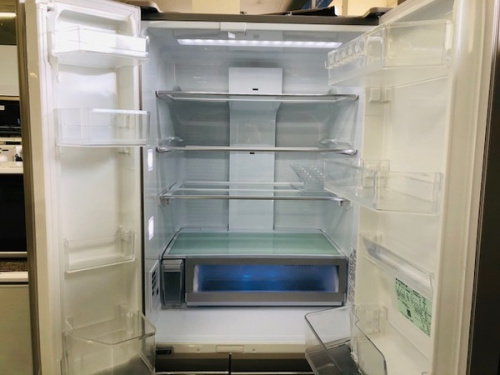 冷蔵庫の6ドア冷蔵庫