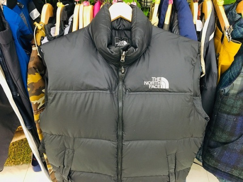 ジャケットのTHE NORTH FACE