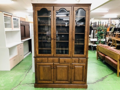 家具のカップボード・食器棚