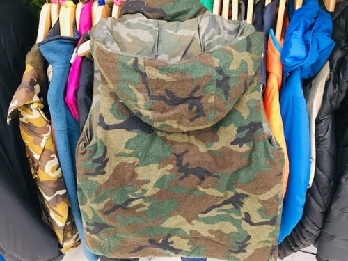 ダウンジャケットのREMI RELIEF