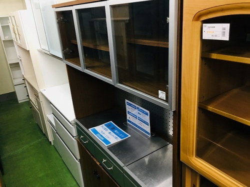 家具のカップボード・食器棚