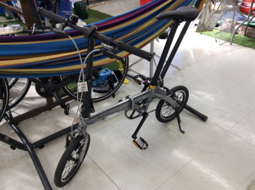 スポーツ用品の自転車・折りたたみ自転車