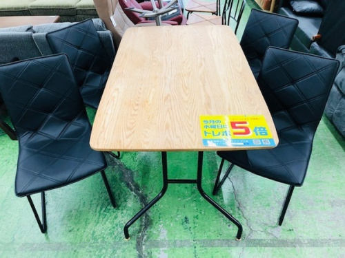 家具のダイニングセット
