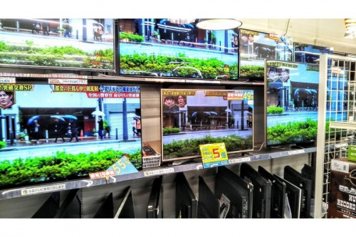 SHARP　SONY　TOSHIBAの大型テレビ