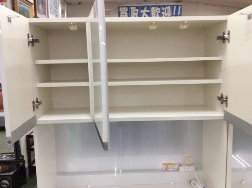 カップボード・食器棚のPamouna・パモウナ