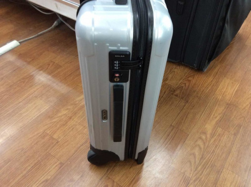 バッグのRIMOWA