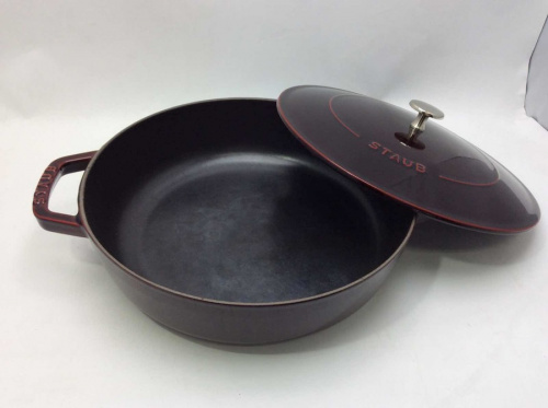 洋食器のSTAUB