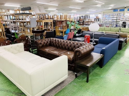 テーブルのダイニングセット