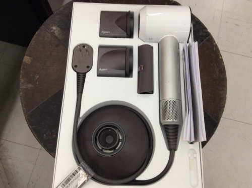 ドライヤーのdyson