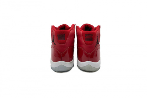 AIR JORDAN 11 RETRO エアジョーダンのNIKE ナイキ