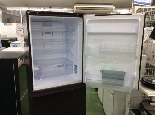 冷蔵庫の3ドア冷蔵庫